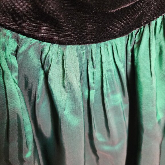1980s Beverly Hills Bridesmaids Collection Vintage Dress in Green Size 9-10 - Picture 5 of 9